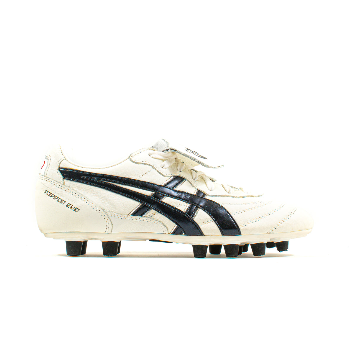 アンズ  Asics Nippon Evo NR White Black FG – Classic Soccer Cleats