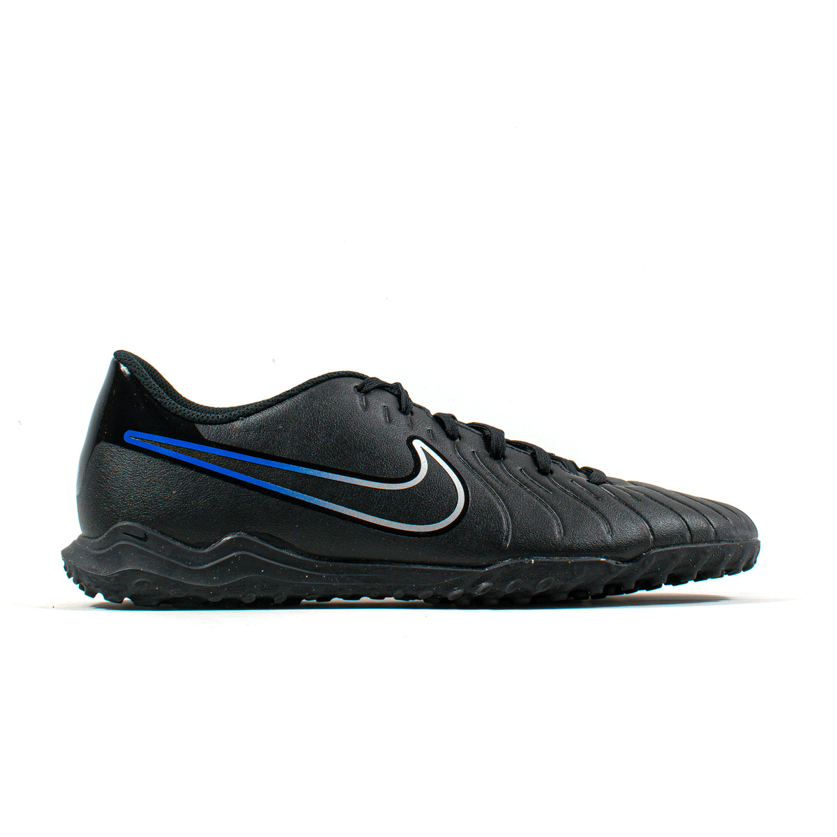 nike tiempo artificial turf