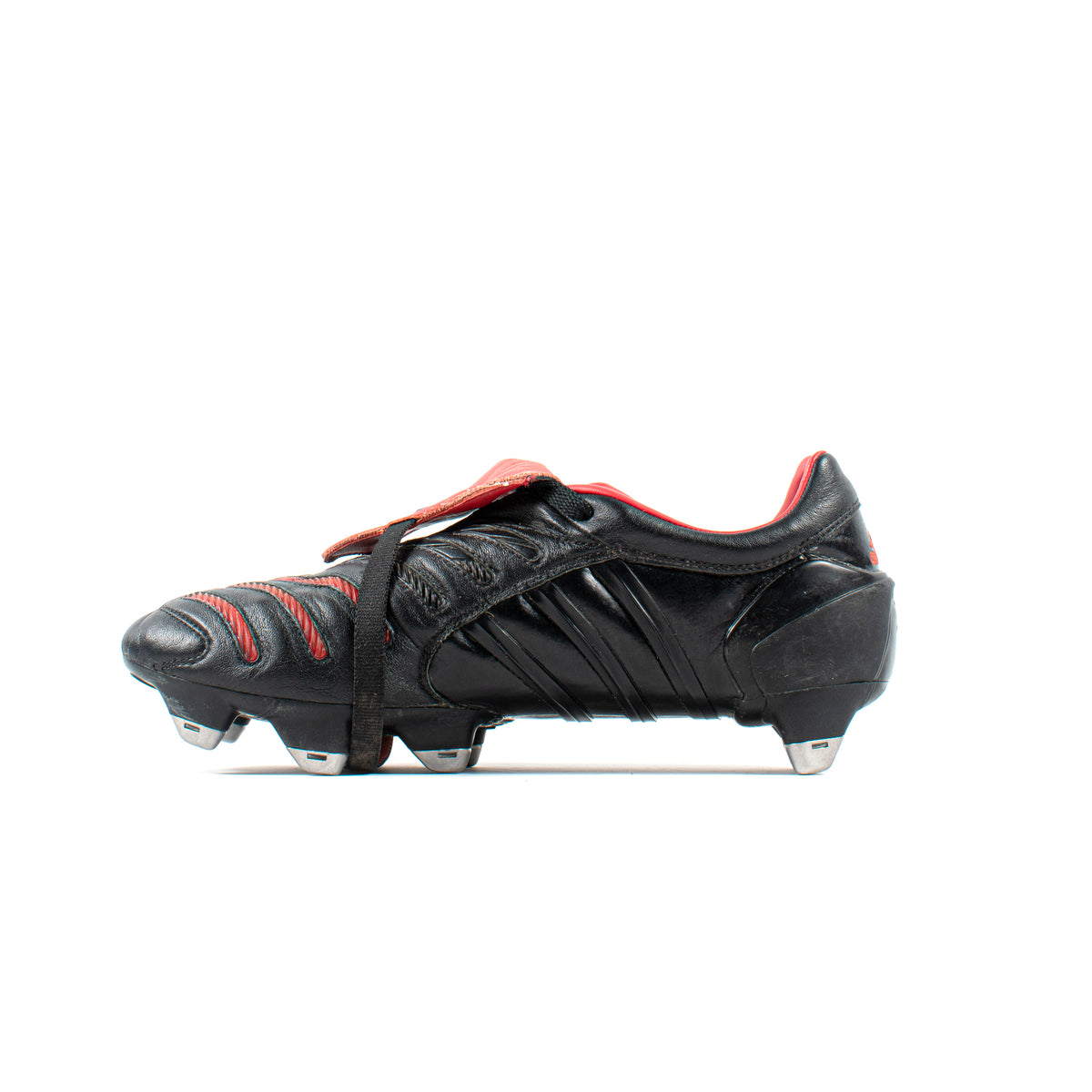 Adidas Predator Pulse Blackout SG – Classic Cleats