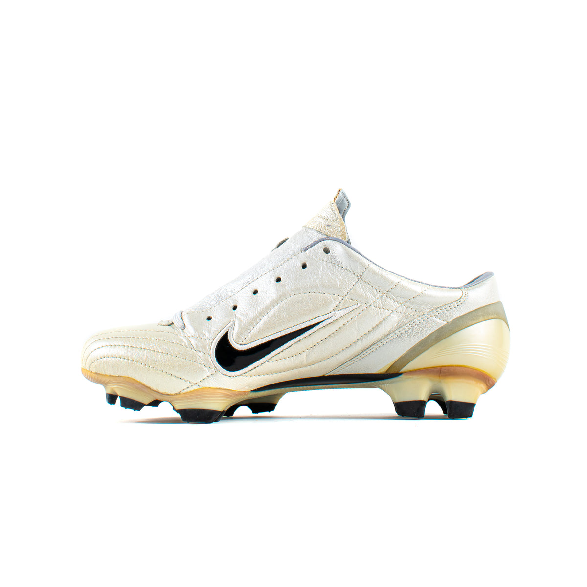 Nike II K Leather FG – Classic Soccer Cleats