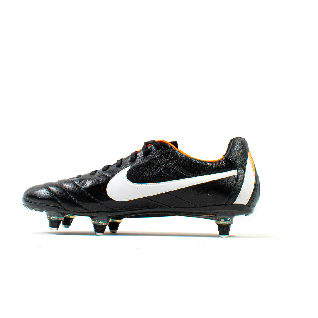 Nike Tiempo Legend IV Elite Prototype SG – Classic Soccer Cleats