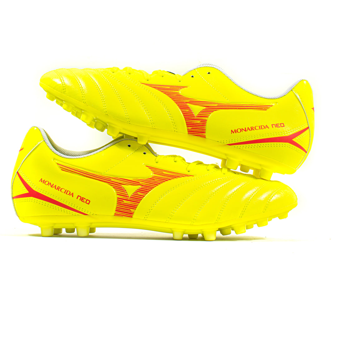 Shop All Classics – Page 2 – Classic Soccer Cleats