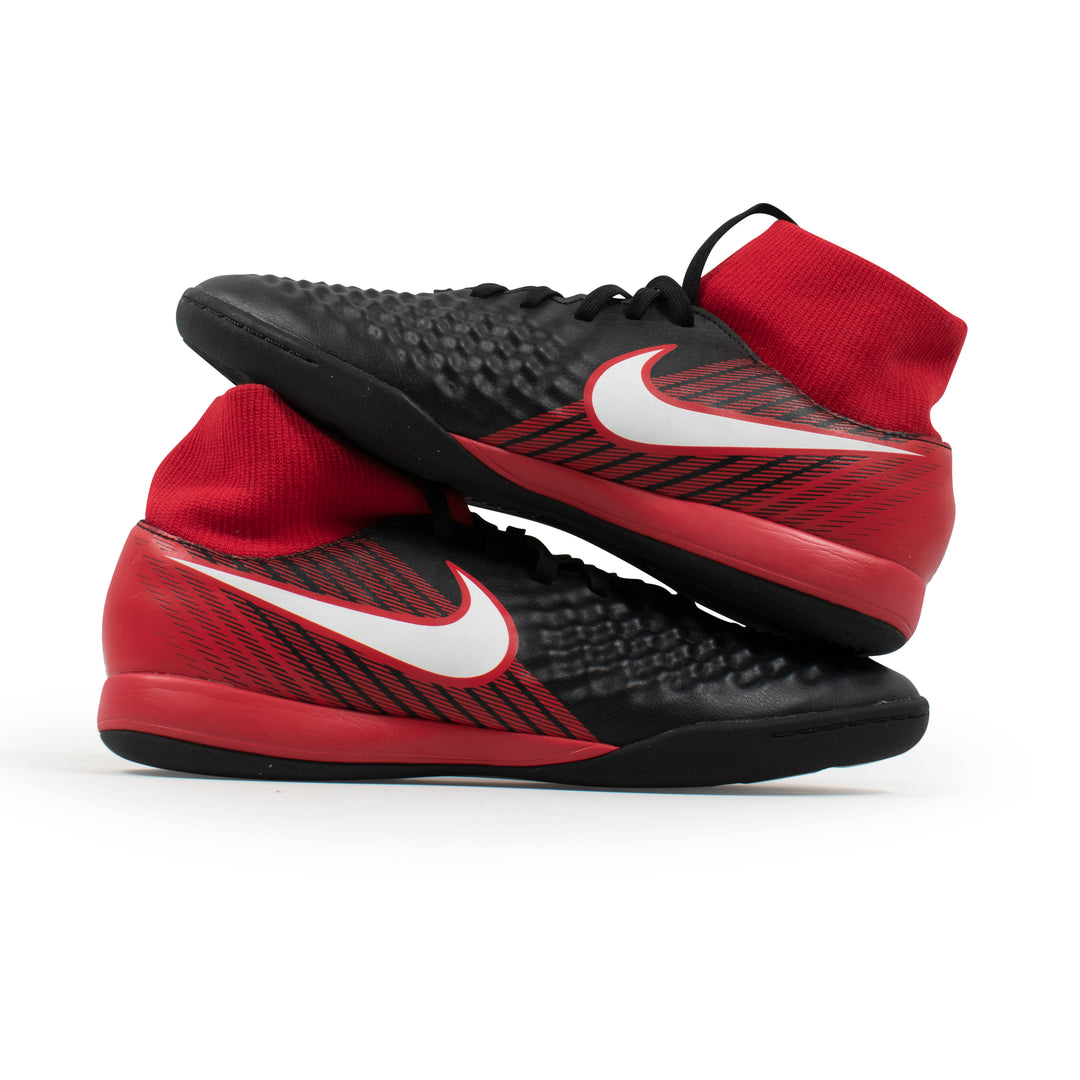 Nike Magista サッカーシューズ ブラック/レッド Amazon.com: Nike JR Magista Obra II FG Black/Red 4 : Clothing
