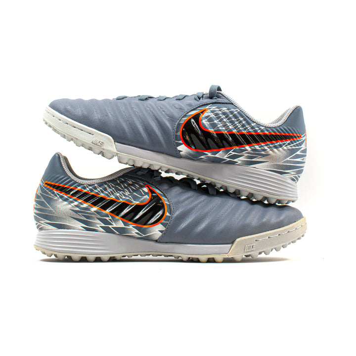 Nike Tiempo グレー サッカーシューズ Nike TIempo Legend 7 Academy Grey Turf – Classic Soccer Cleats