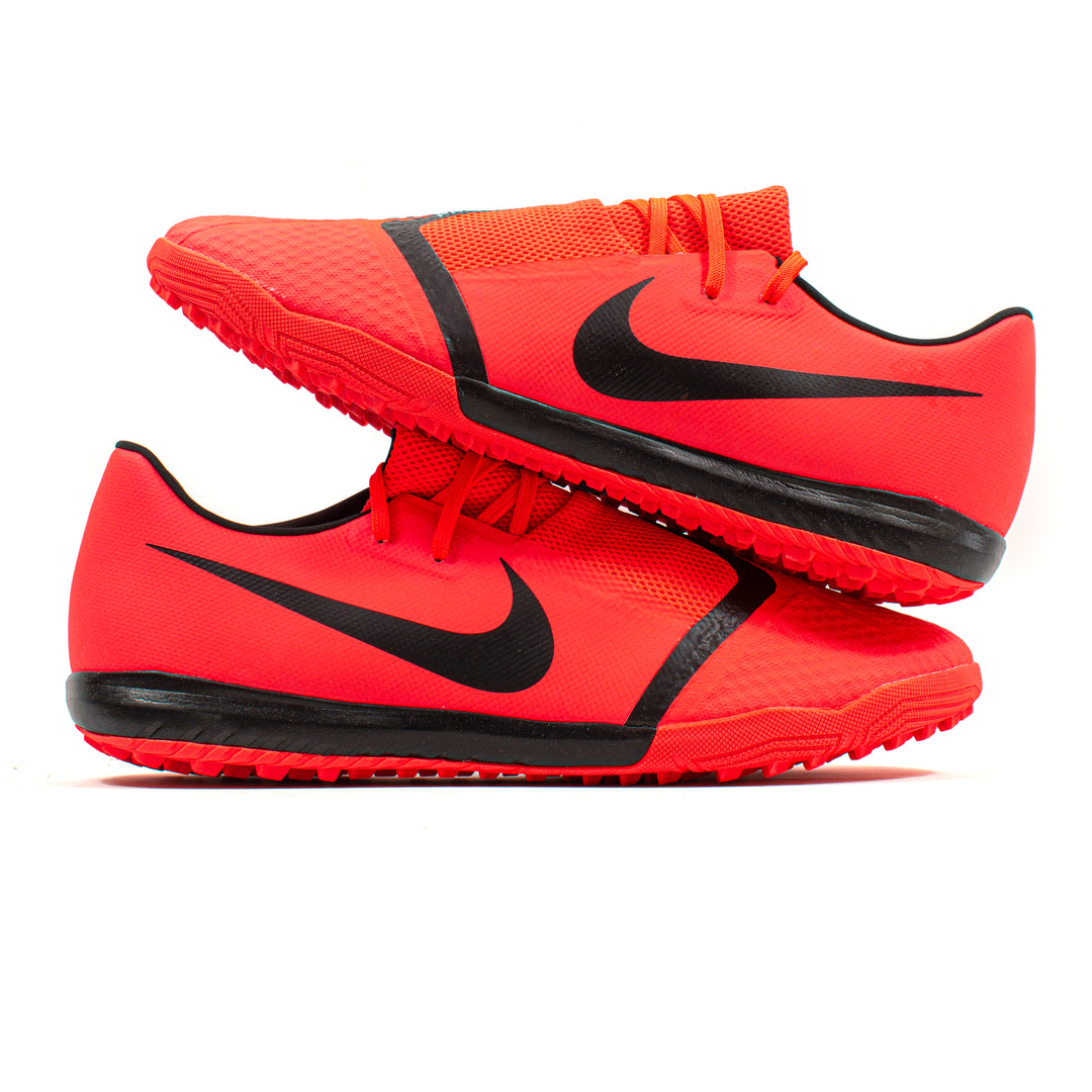 nike phantom venom