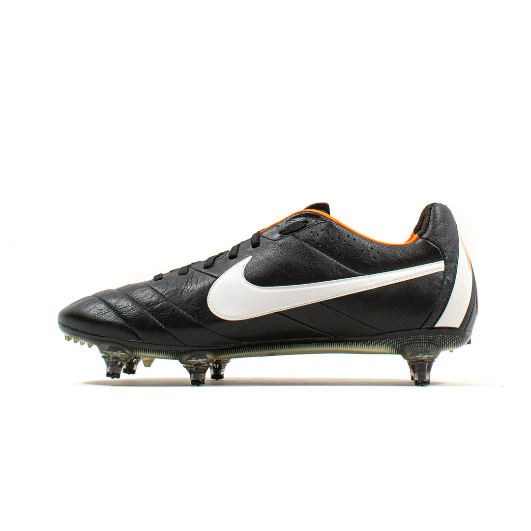 Nike Tiempo Legend IV Black White SG – Classic Soccer Cleats