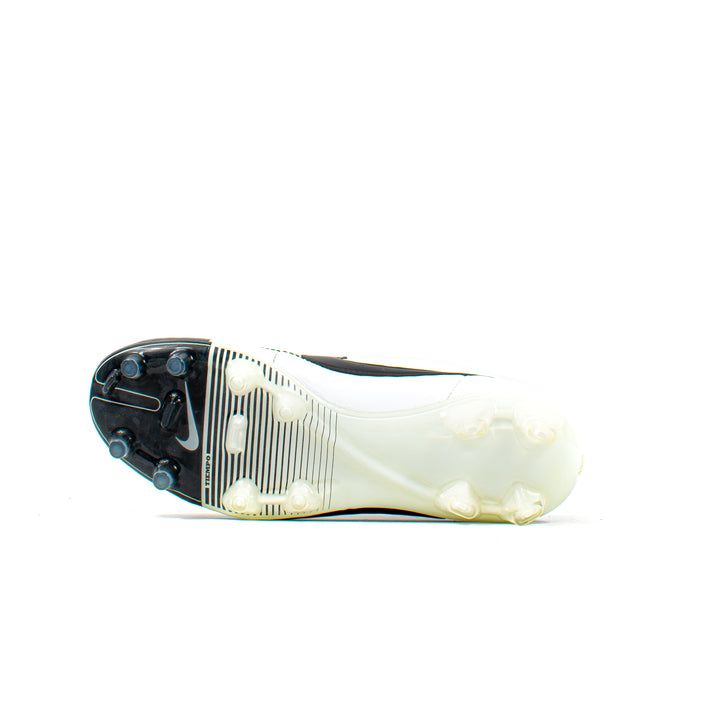 Nike Tiempo Legend IV Black White FG – Classic Soccer Cleats