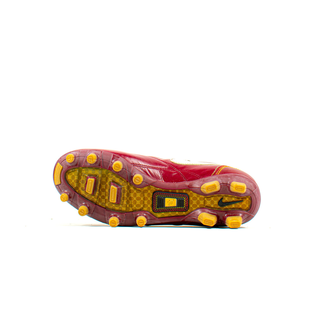 Nike Tiempo Ronaldinho R10 Red FG – Classic Soccer Cleats