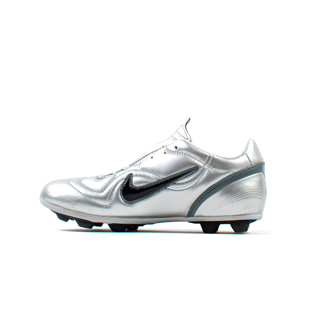 Nike Mercurial Ultracell Vapor VT R9 FG – Classic Soccer Cleats