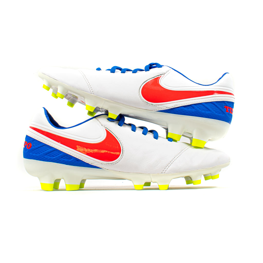 Nike Tiempo Legacy II White Blue FG – Classic Soccer Cleats