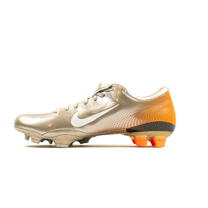 Nike Mercurial Vapor III Zinc Tart R9 FG – Classic Soccer Cleats