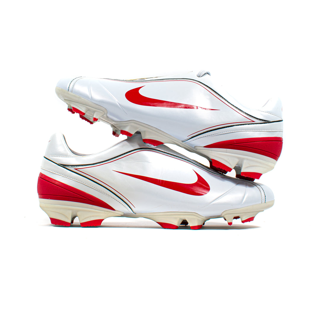 nike cleats red and white
