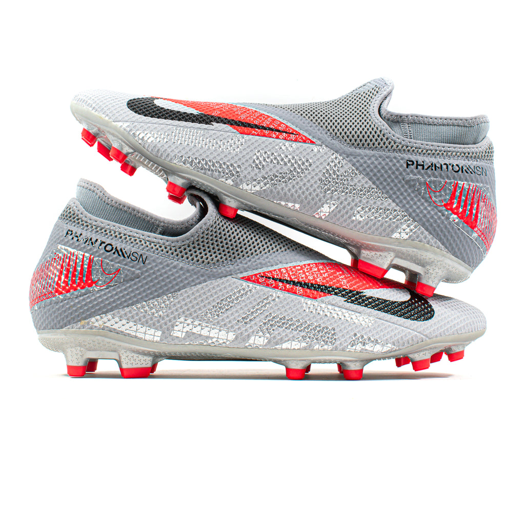 Nike Phantom サッカーシューズ レッド/グレー Nike Phantom VSN Vision 2 Academy Silver Red FG – Classic Soccer