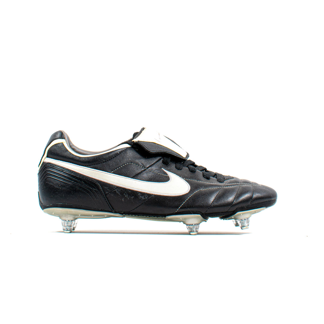 Nike Tiempo サッカーシューズ ホワイト/ブラック Nike Tiempo Air Legend Mystic Black White SG – Classic Soccer Cleats