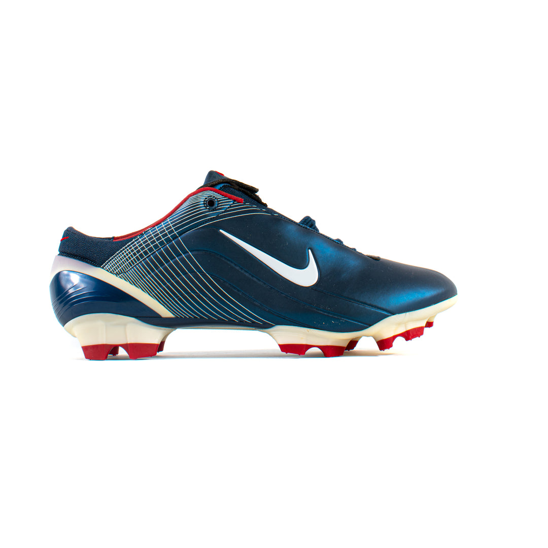 2001 nike football cleats