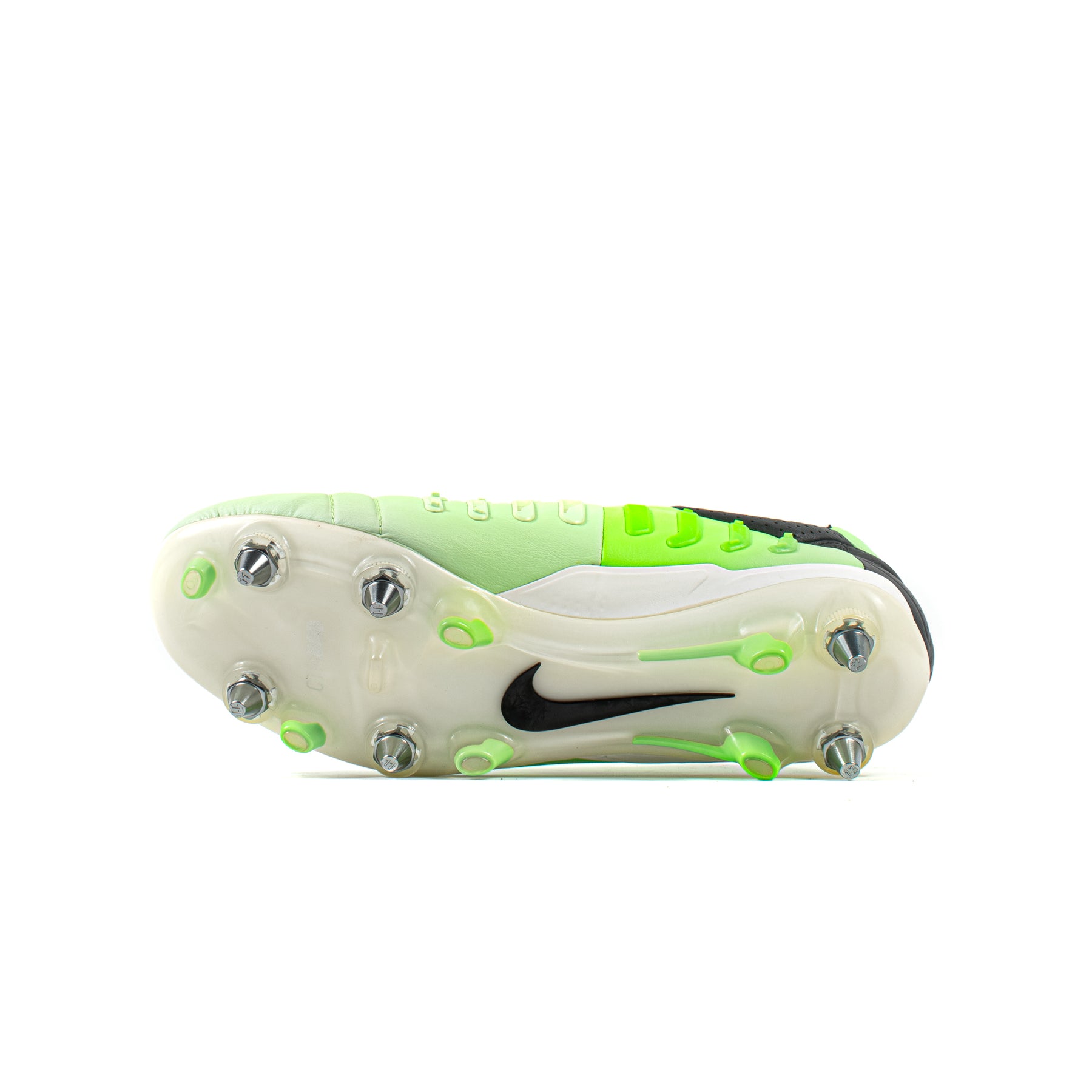 Nike ctr36 hotsell maestri iii green