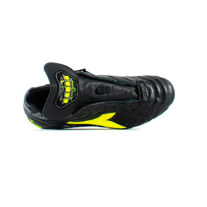 DIADORA - 超レア ディアドラ BAGGIOバッジォ24.5cm 世界3000足限定品 DIADORA - 超レア ディアドラ BAGGIOバッジォ24.5cm 世界3000足
